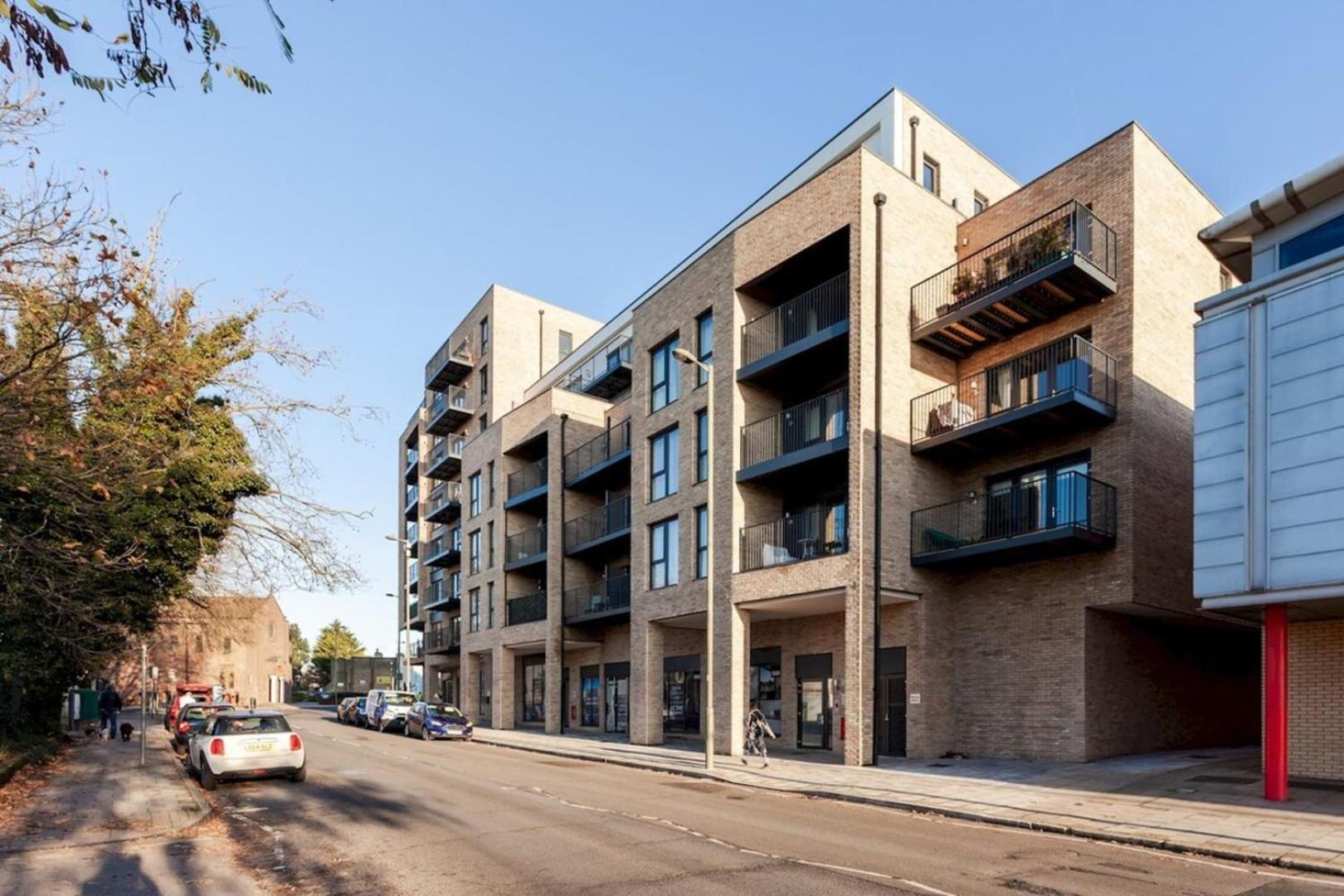 Classy Cricklewood Home London Kültér fotó