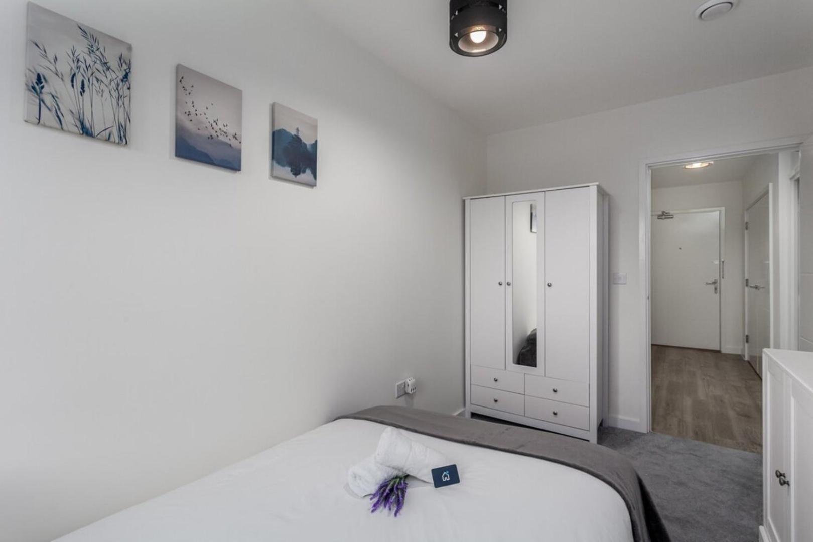 Classy Cricklewood Home London Kültér fotó
